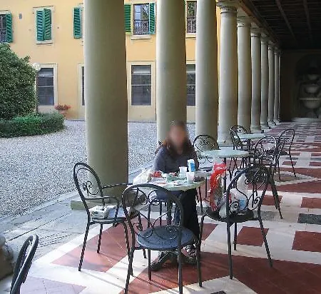 Camerata Firenze 旅馆 菲耶索莱